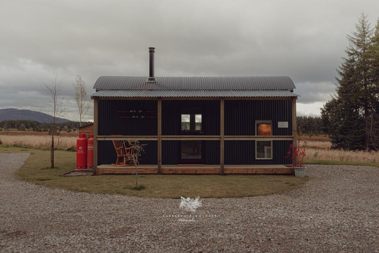 Highland Shepherd Huts เนธีบริดจ์ ภายนอก รูปภาพ