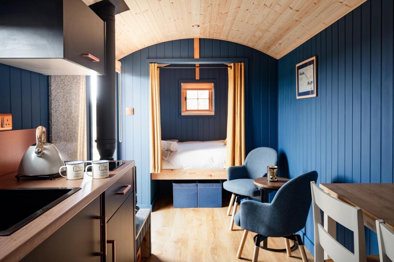 Highland Shepherd Huts เนธีบริดจ์ ภายนอก รูปภาพ