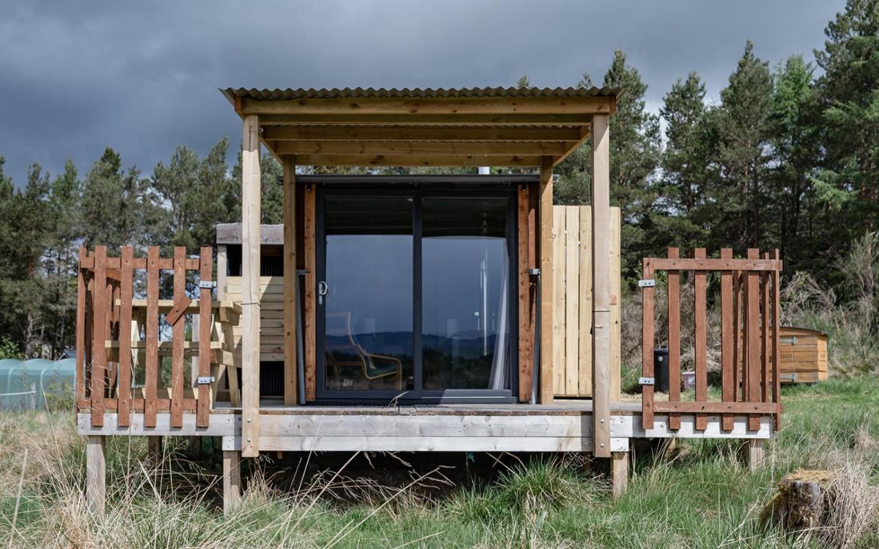 Highland Shepherd Huts เนธีบริดจ์ ภายนอก รูปภาพ