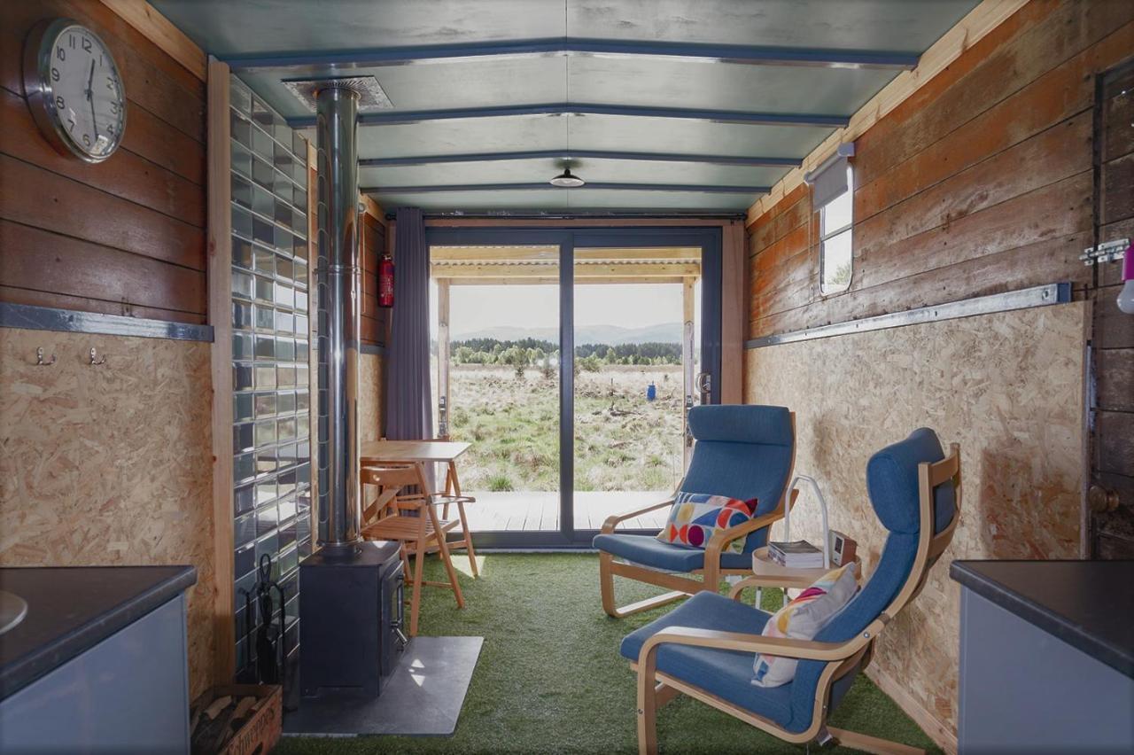 Highland Shepherd Huts เนธีบริดจ์ ภายนอก รูปภาพ